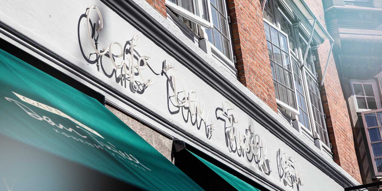 Dan-Turell-vandautomat-cafe