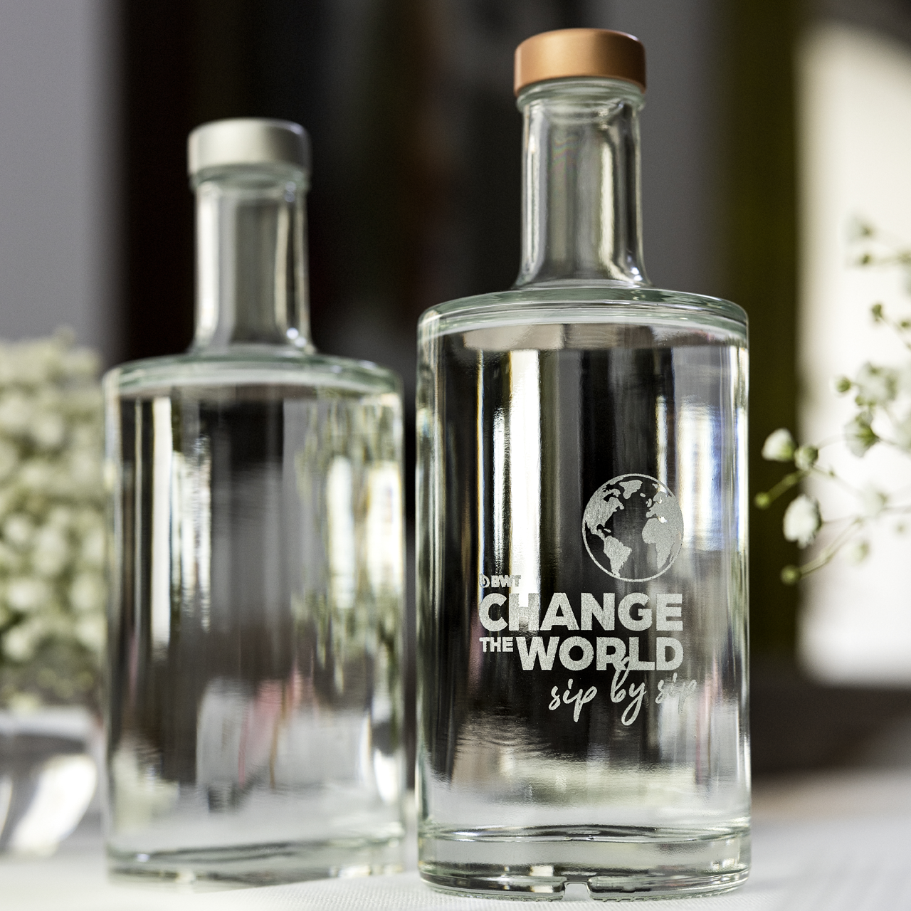 Server-vand-i-lakre-BWT-glaskarafler