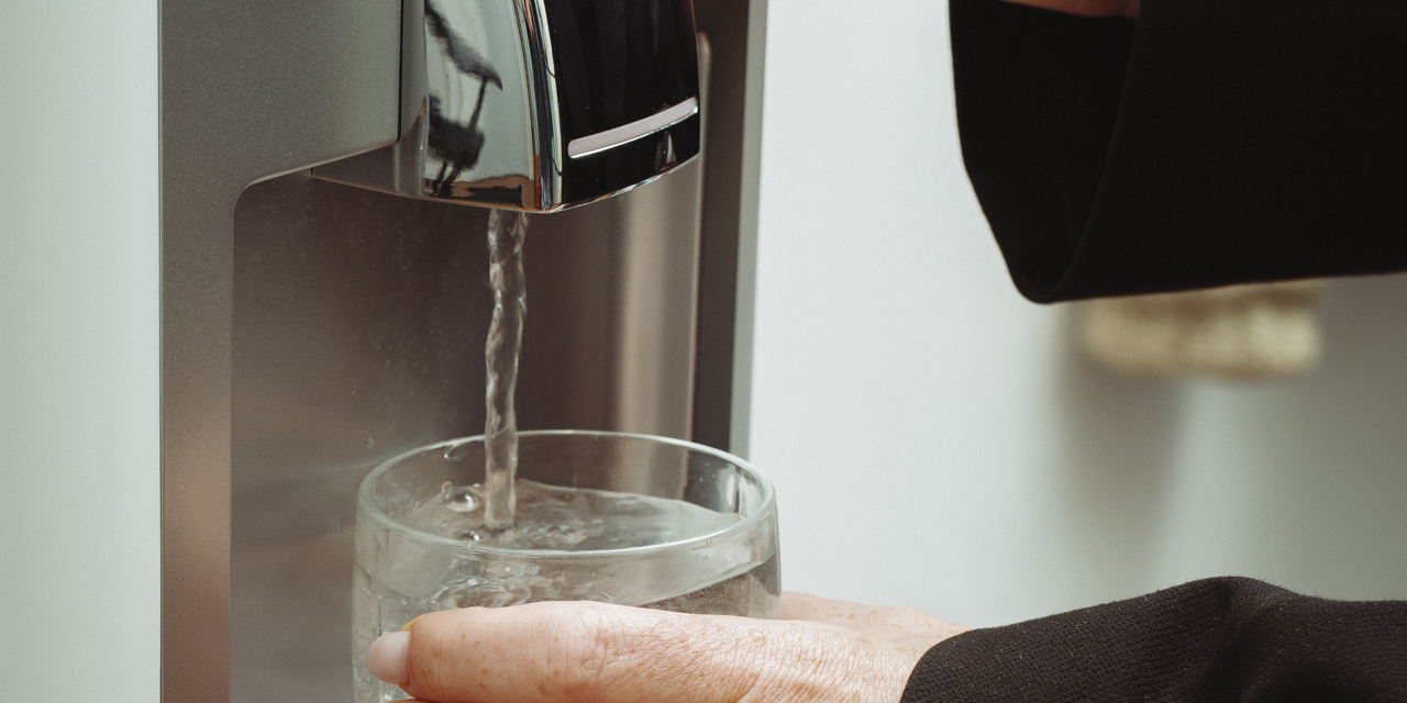 Tap kølet friskt vand fra en BWT vandkøler