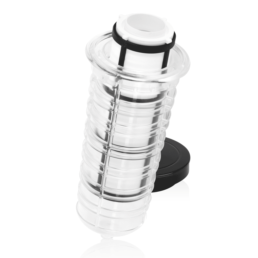 Schwarz-weisses Filterelement in durchsichtigem Hygienetresor. 