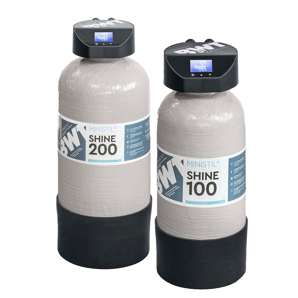 Zwei graue Patronen mit blau-weissem Etikett.