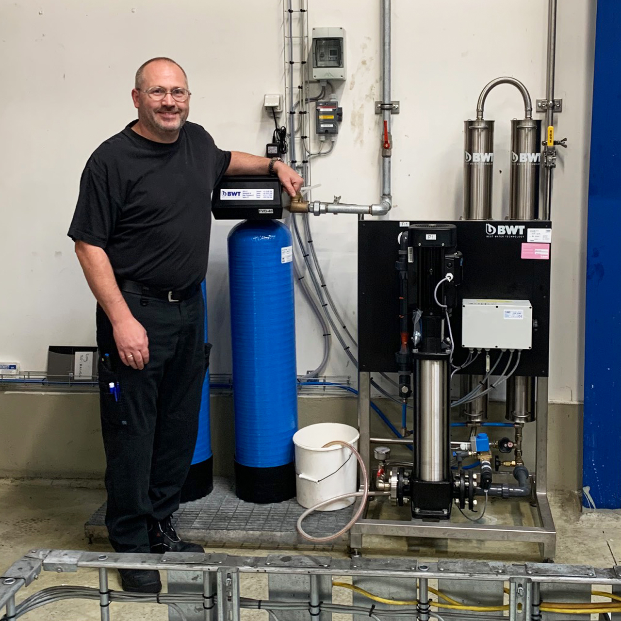 Esti-Chem-bwt_1280x1280