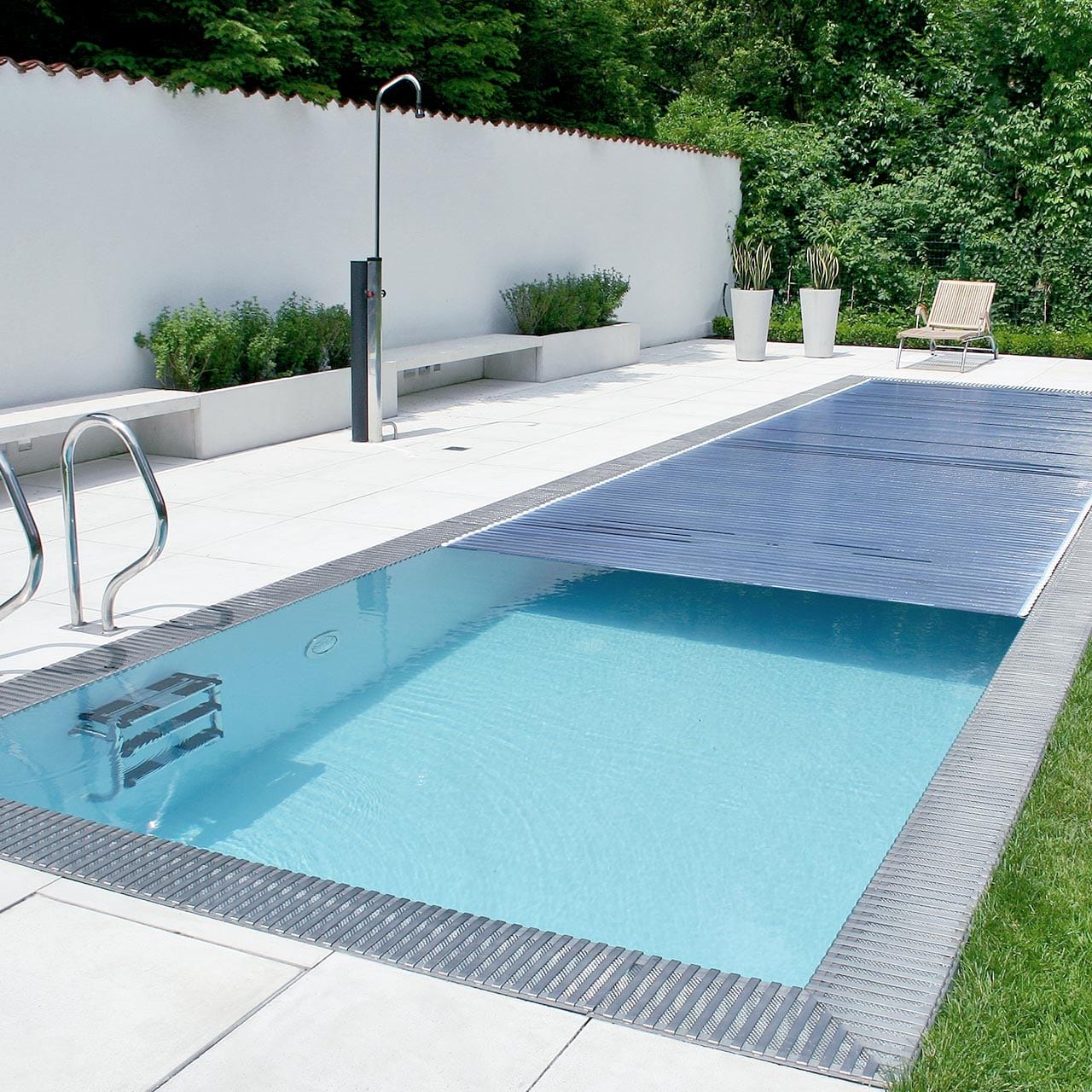 Schwimmbecken Rollabdeckung