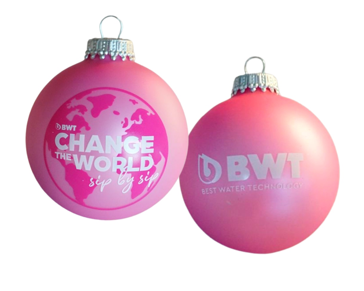 BWT Christmas bauble set in pink