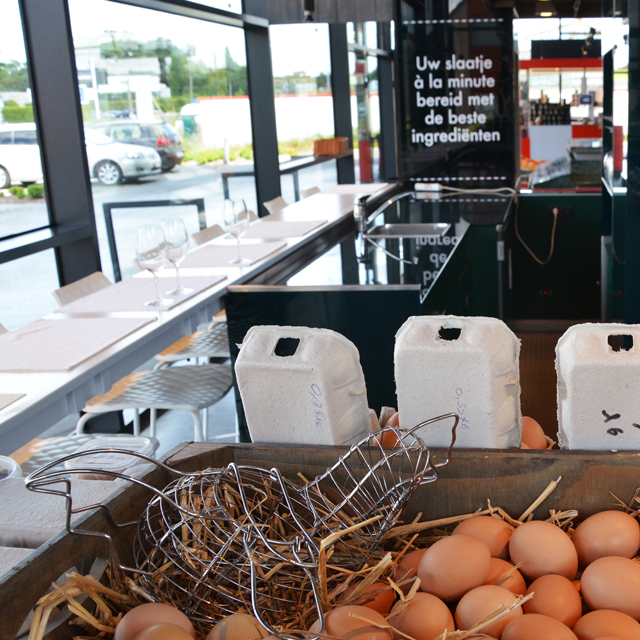 Le eetwinkel pour faire ses courses et se régaler sur place