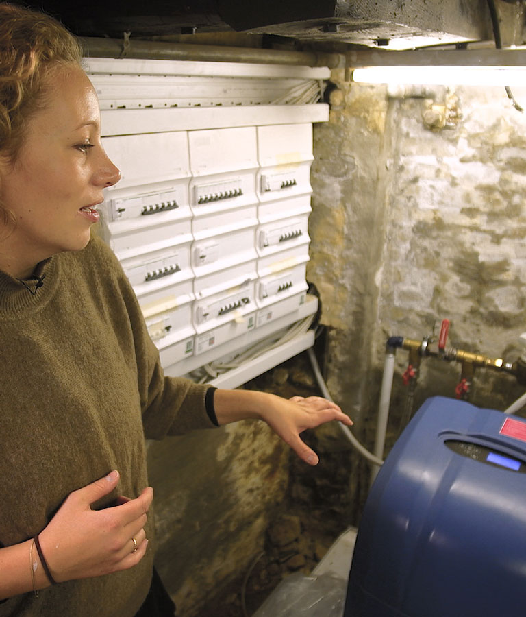 Caroline og Anders fikk installert et kalkfilter for å få kalkfritt vann