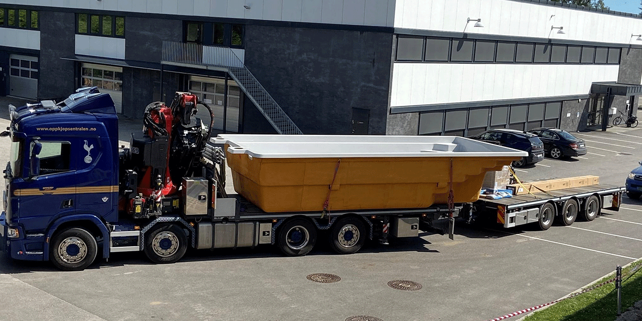 BWT pool leveret til døren